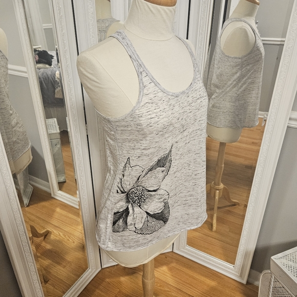 Flower Print Gray Racerback Tank Top Size M - Picture 1 of 4